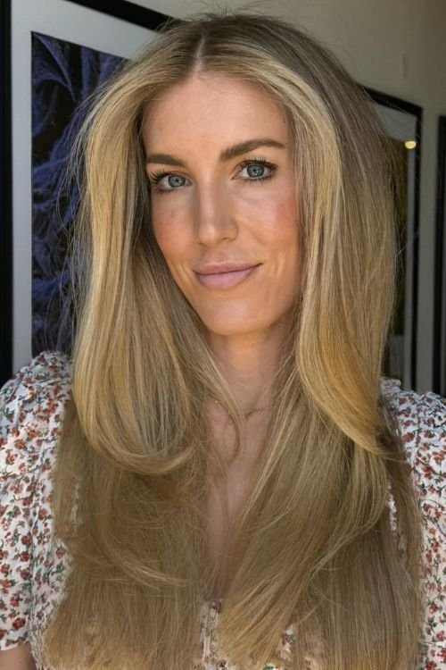 Old money blonde long layers with voluminous ends