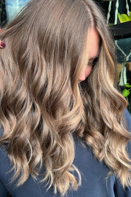 Soft wavy blonde with dimensional highlights