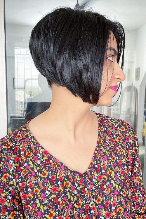 tacked Undercut Bob in a deep black shade