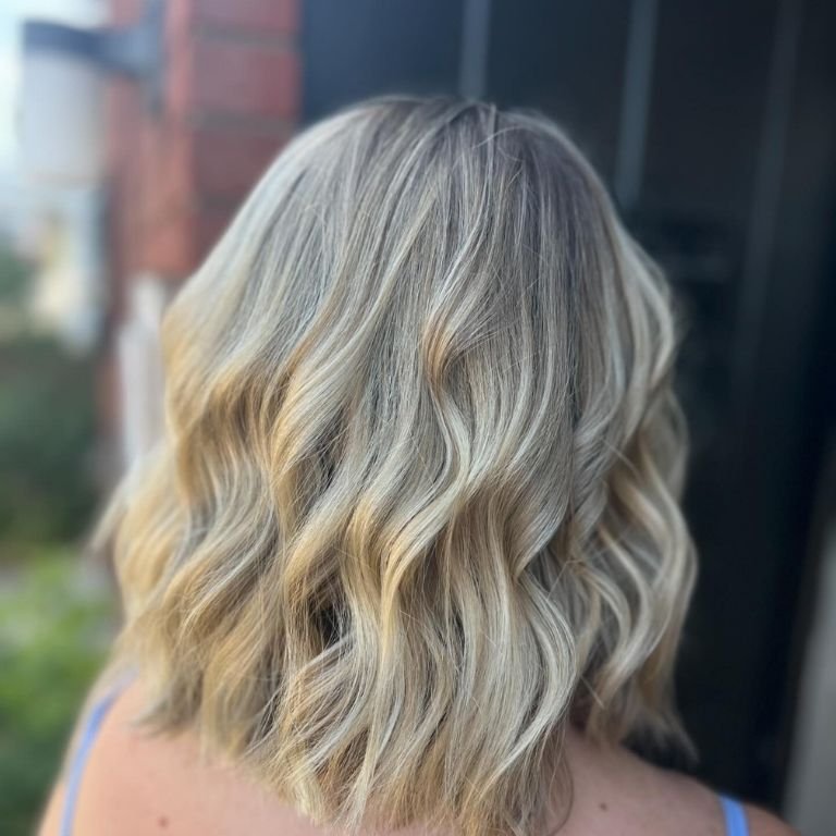 Soft Wavy Lob